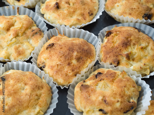 Apple and Cottage Cheese Muffins © inimma