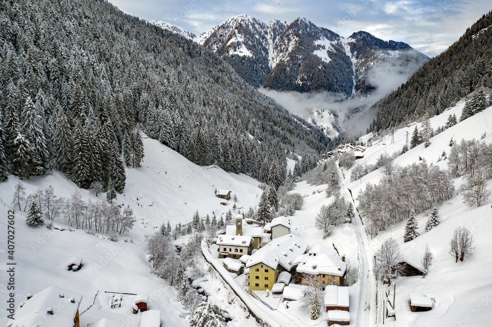 Fototapeta premium Aerial view of Vallunga in Tartano Valley in Valtellina, Italy 