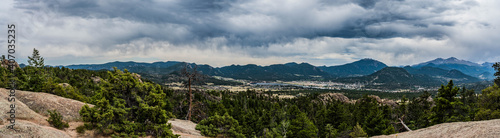 panorama of the mountains © Brandon
