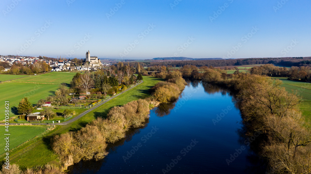 Naklejka premium landscape with lake
