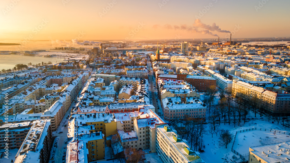 Obraz premium Aerial sunset view of Helsinki in winter time, Finland