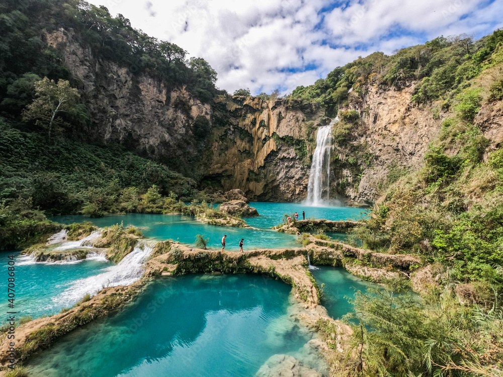 Beautiful El Salto del Meco waterfall, Huasteca Potosina, San Luis