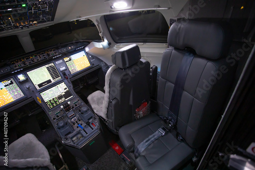 Private Jet interion Falcon 7X