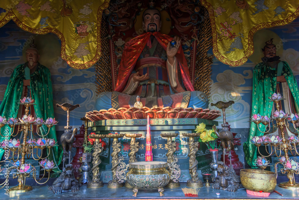 Mianshan China Temple Altar