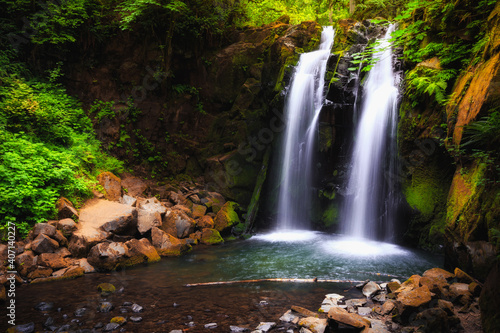 Fototapeta Naklejka Na Ścianę i Meble -  Majestic Falls, McDowell Creek Falls County Park, Oregon