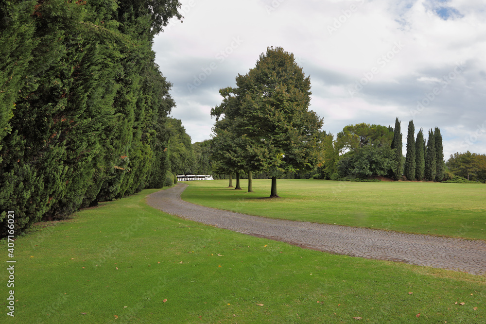 Fototapeta premium A park-garden Sigurta in northern Italy