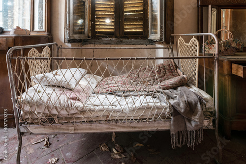  Italy, 20 January 2021. Objects in an abandoned country villa