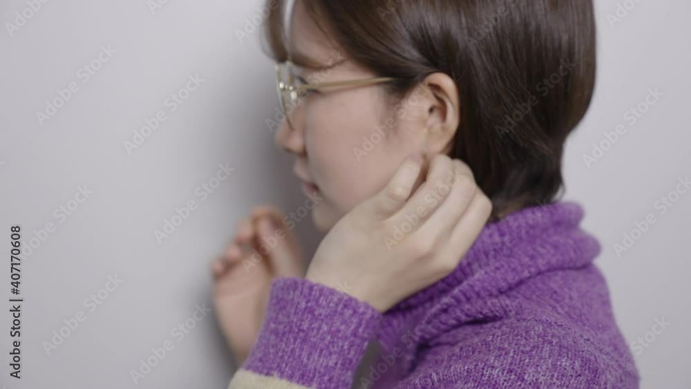 眼鏡をかけた女性 眼鏡をかけた女性