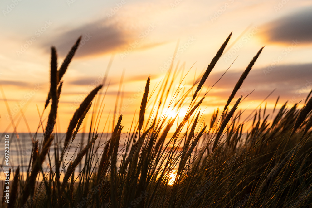 Sonnenuntergang am Strand auf Texel