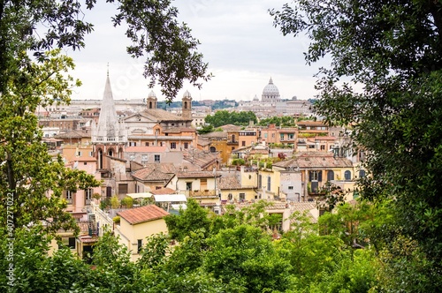 Canvas Print Panoramic view of Rome's hisoric center, with green trees around