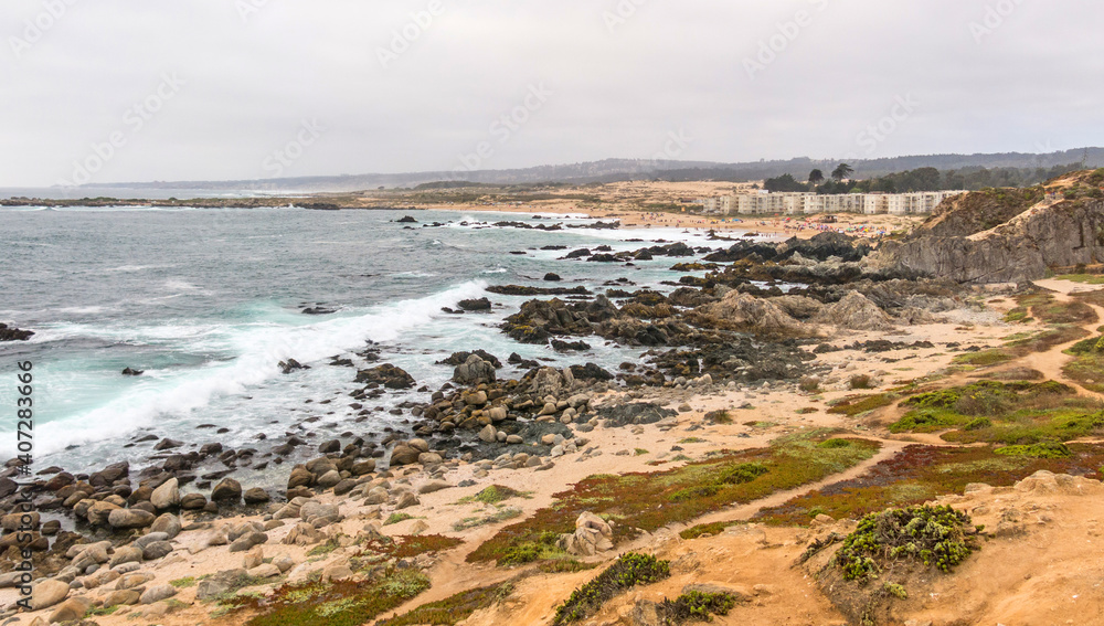 General image of the Pacific Ocean coast, from the tourist town of Las Cruces, on the Chilean coast.