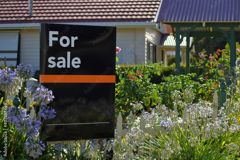 For sale sign generalised, Australia Stock Photo | Adobe Stock