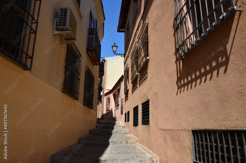 Fototapeta premium Narrow street in the old town 