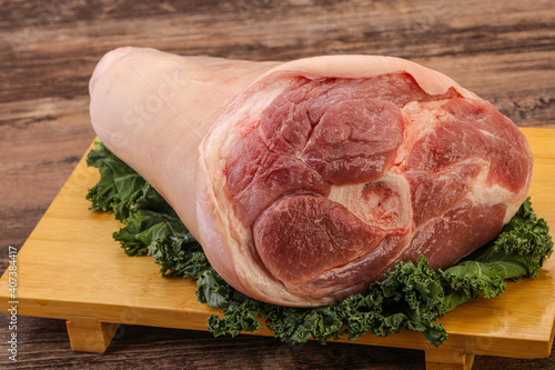 Canvas Print Raw pork knuckle for cooking