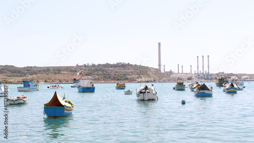 Bateaux de pêche colorés à Marsaxlokk, Malte