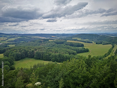 Blick von den Hörselbergen auf den Thüringer Wald