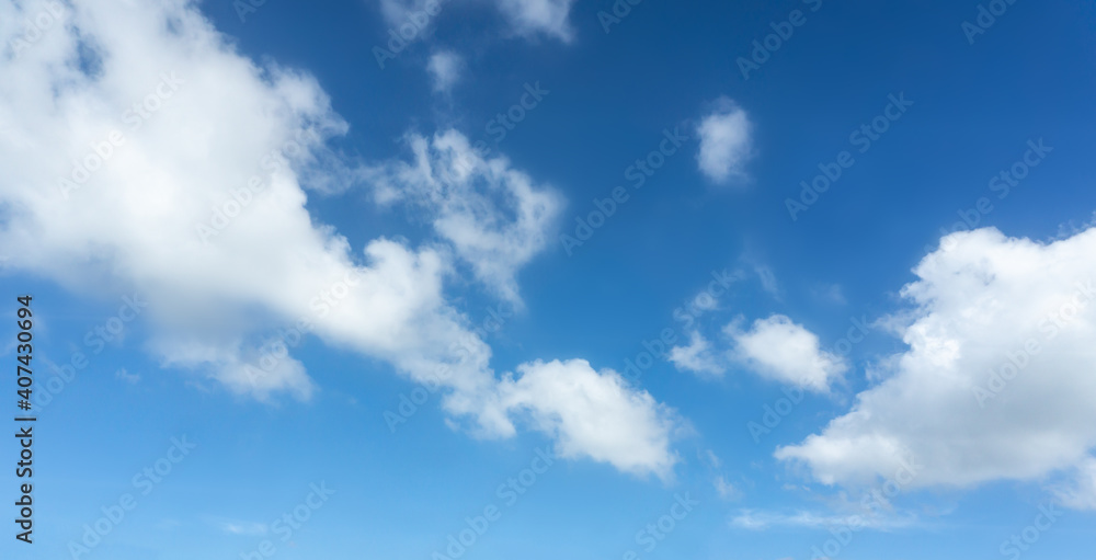 Outdoor high definition blue sky and white clouds background material