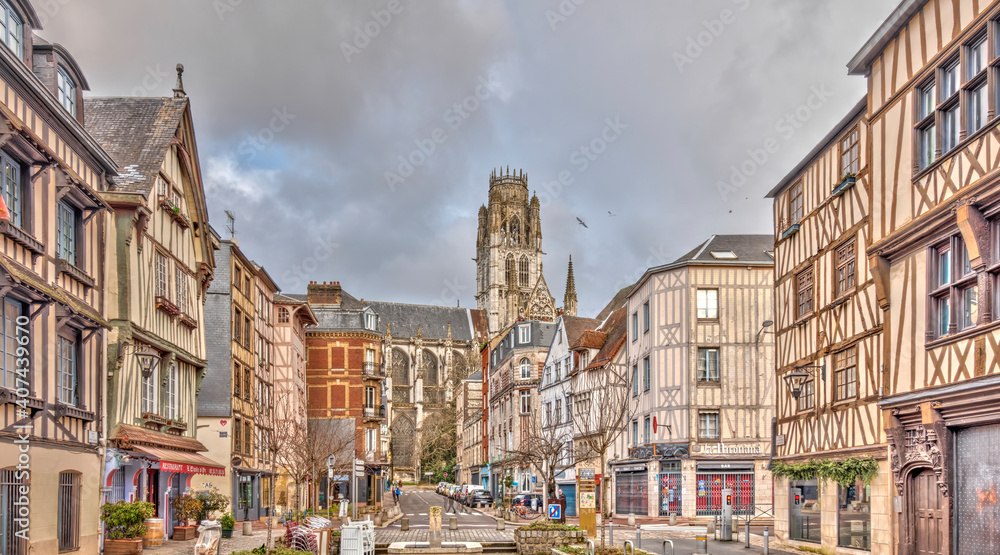 Quartier Saint-Ouen, Rouen, HDR Image