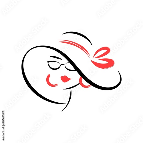 woman with hat and glasses
