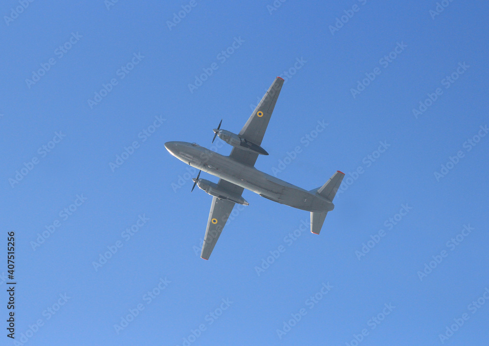 large airliner large airliner