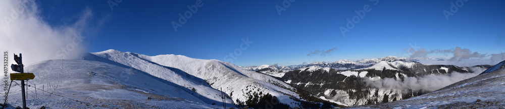 Panorama am Kumpitzstein über das Gesäuse und die Ennstaler Alpen in der Steiermark, Österreich