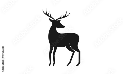 Deer looking back vector design © tira