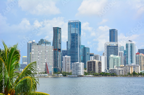 Downtown Miami Beach skyline along the waterfront at Key Biscayne in south Florida © Ryan Tishken
