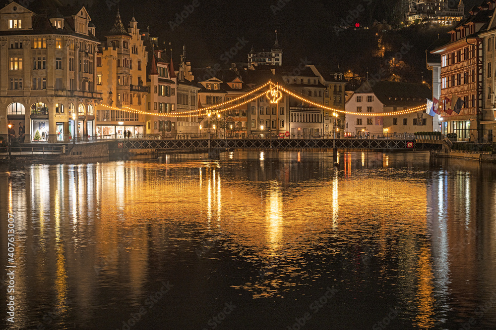 Weihnachtsbeleuchtung in Luzern, Schweiz