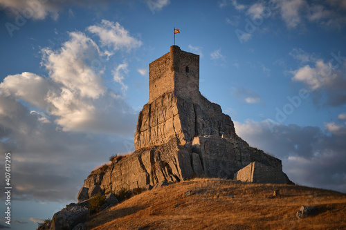 Castillo de Atienza al atardecer turismo viajes Guadalajara Castilla la Mancha