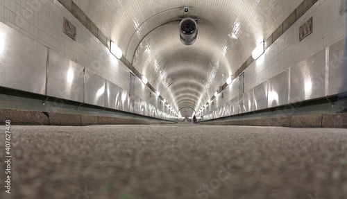 Old Elbe tunnel