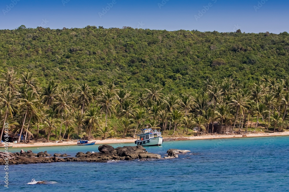 Fototapeta premium Natural beach on the island of Phu Quoc, Vietnam, Asia
