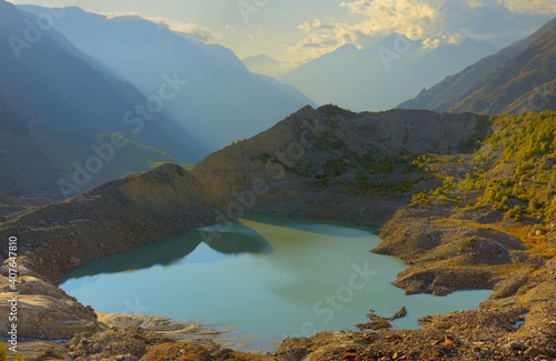 Fototapeta Naklejka Na Ścianę i Meble -  Lake in mountains