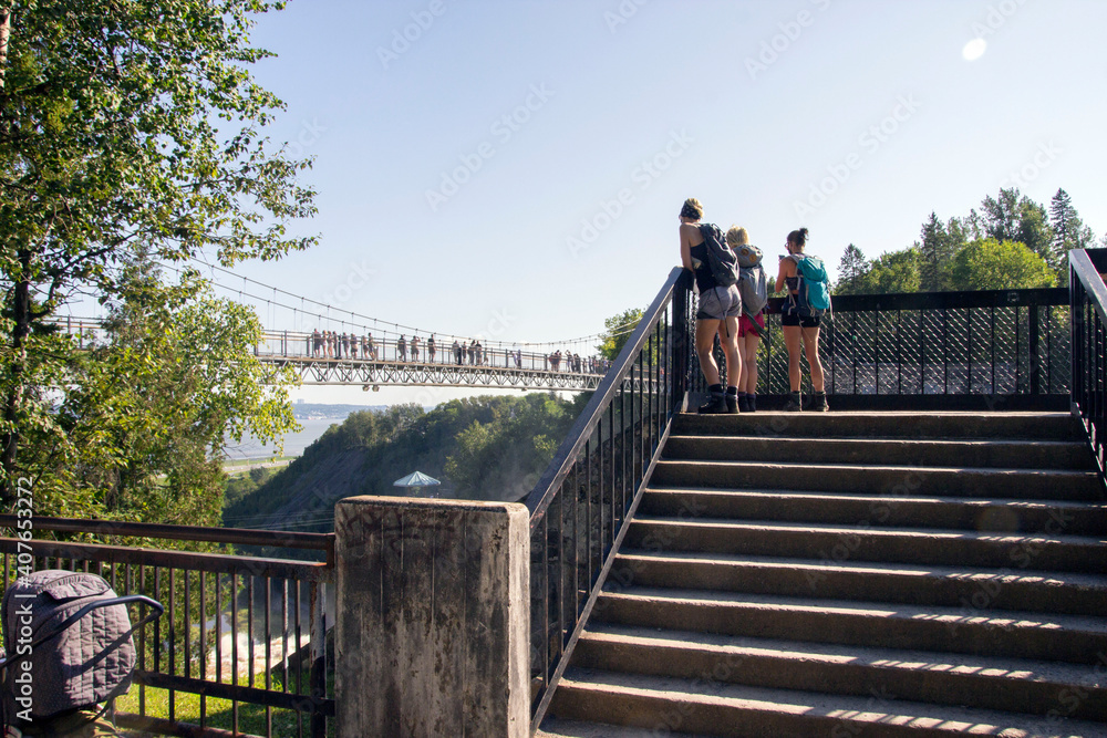 Obraz premium Pont suspendu, chutes Montmorency, Québec, Canada