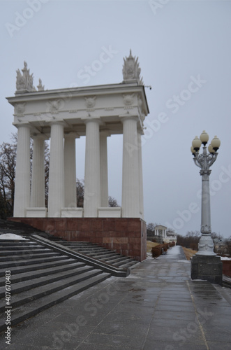 Colonnade on the Embankment. January morning.