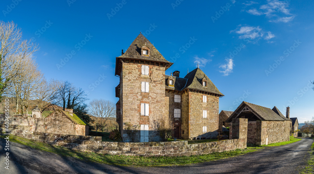 Noailhac (Corrèze, France) - Château de Lon