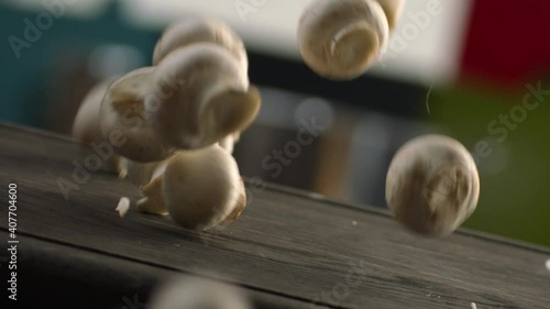 food, garlic, fresh, vegetable, white, mushroom, healthy, wood, raw, nature, ingredient, wooden, organic, spice, brown, champignon, cooking, natural, kitchen, closeup