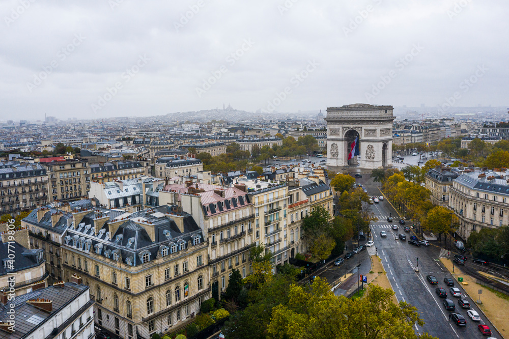 Naklejka premium Aerial view of Arc de Triomphe, Paris