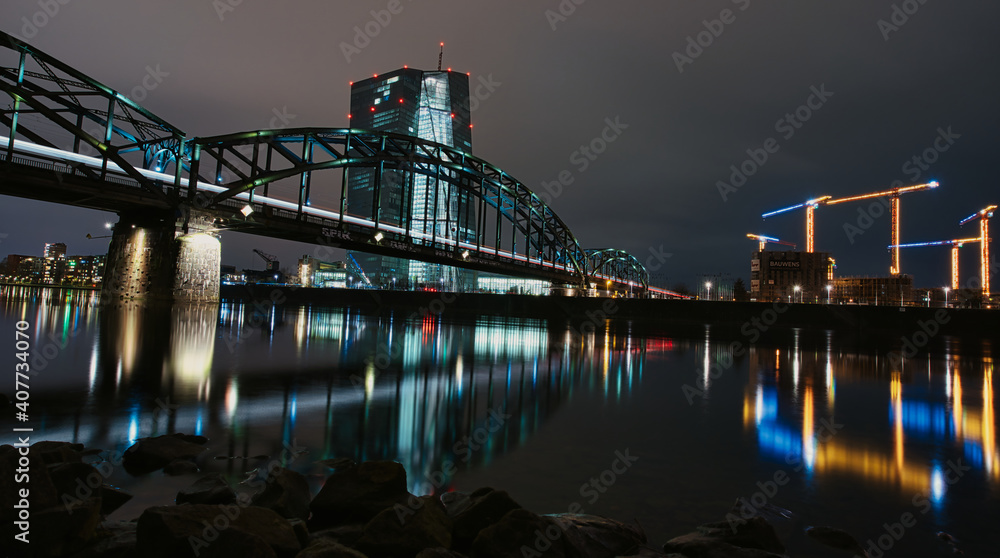 Langzeitbelichtung von der Deutschherrenbrücke