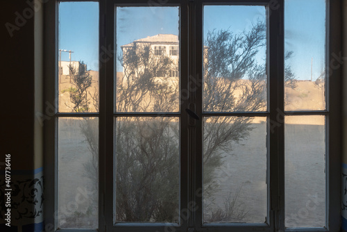Kolmanskop town window
