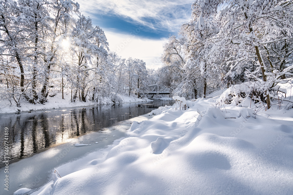Bachlauf bei Neuschnee Bachlauf bei Neuschnee