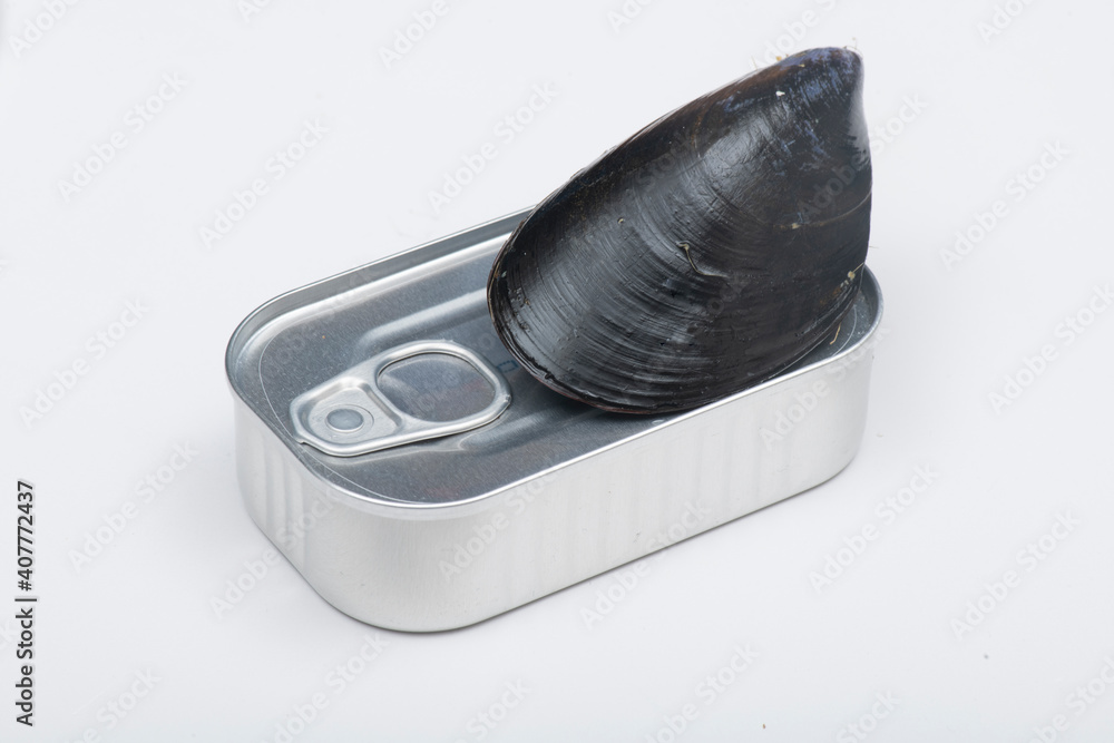 Natural and canned Galician mussels Natural and canned Galician mussels