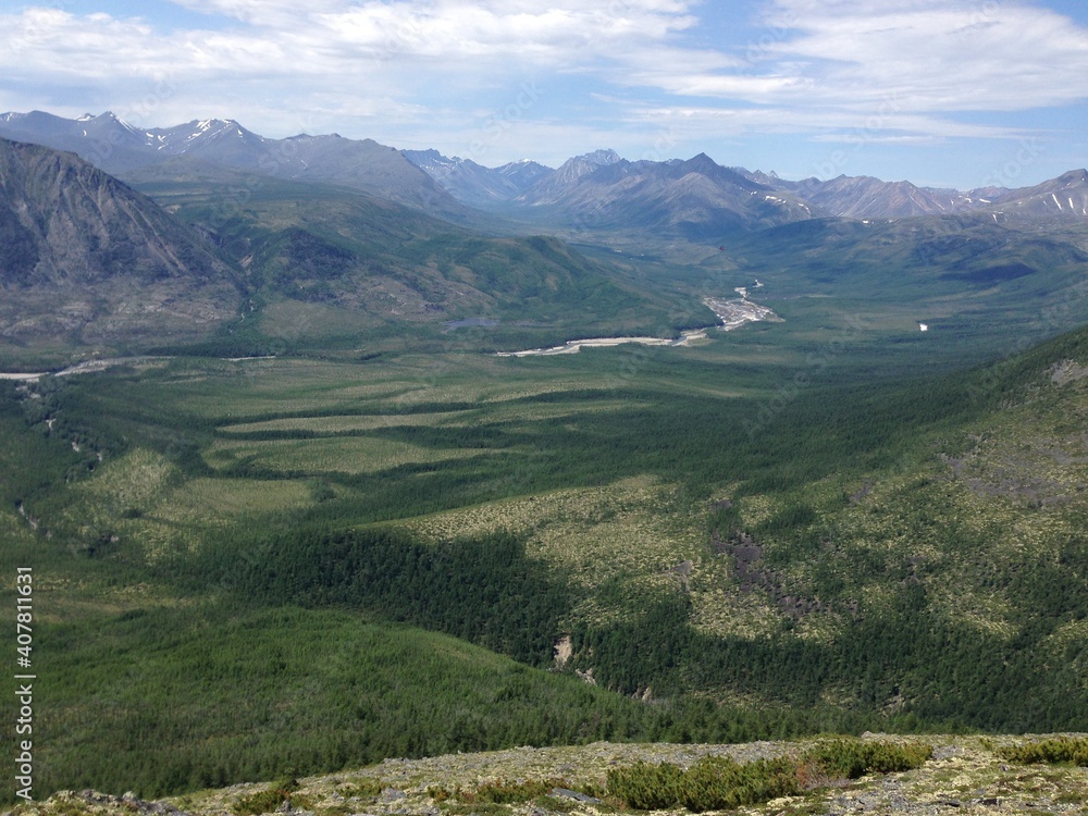 Naklejka premium landscape with mountains