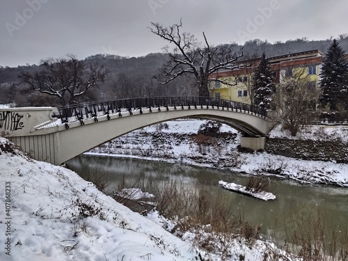 Romania, Bistrita ,Bistrita River and the bridge at Codrisor in January 2021 © Laurenx