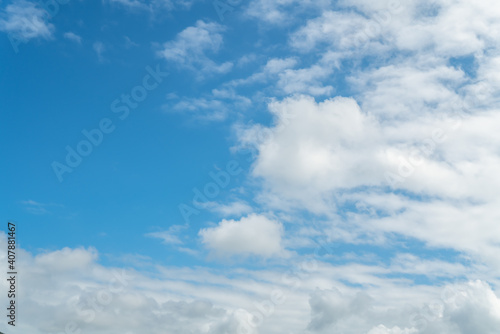 HD blue sky and white clouds background material