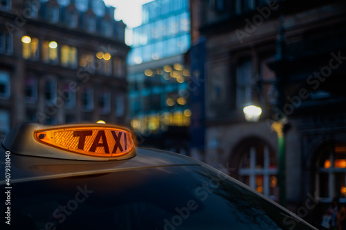 Glowing London Taxi Light Fototapete
