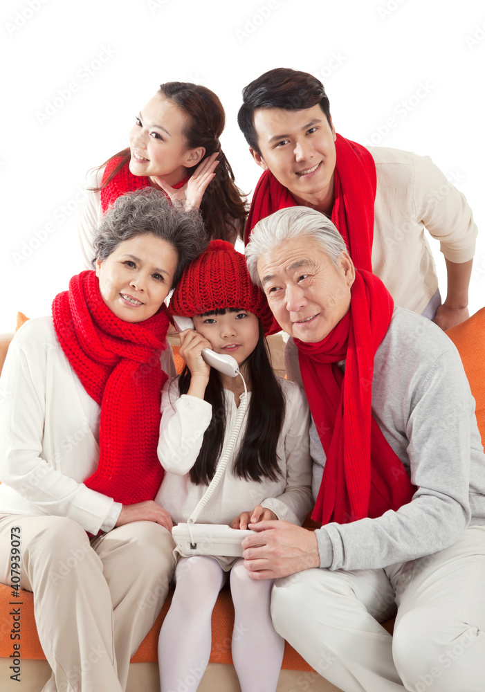 The Oriental family calling in the Spring Festival The Oriental family calling in the Spring Festival