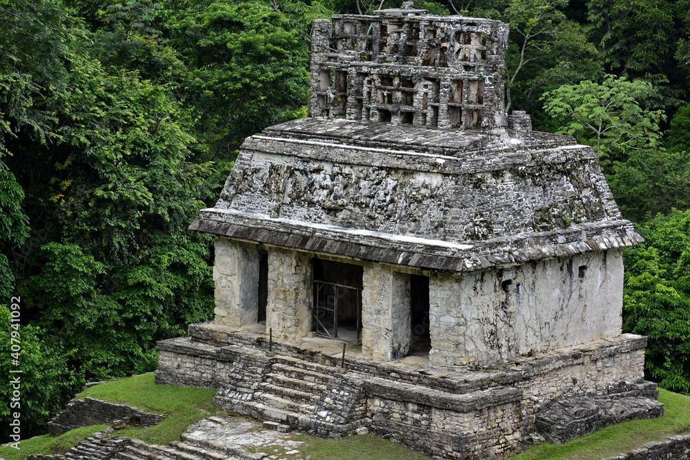 Naklejka premium Paisajes y localizaciones de las ruinas mayas de Palenque, en el estado de Chiapas, en el sureste de Mejico