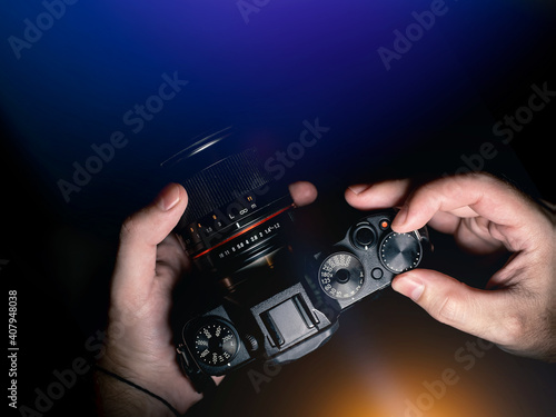 Hands setting a camera to take a picture Lesson Learning Lecture Course Instruction Study Research Practice