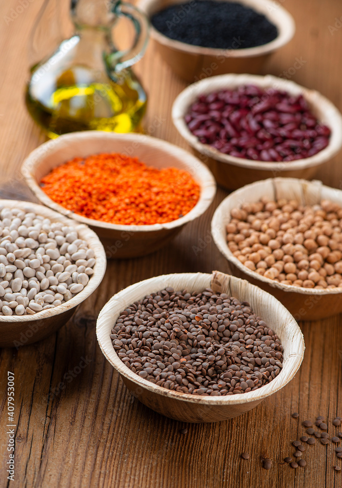 Different vegetable protein sources: beans, lentils, chickpeas Different vegetable protein sources: beans, lentils, chickpeas