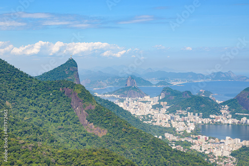 Pedra da Proa, Parque Nacional da Tijuca. A pedra fica na travessia Paineiras x Mesa do Imperador. photo